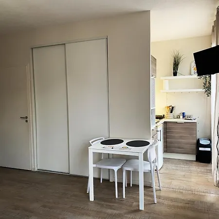 Cocon Lumiere, Centre-ville Apartament *